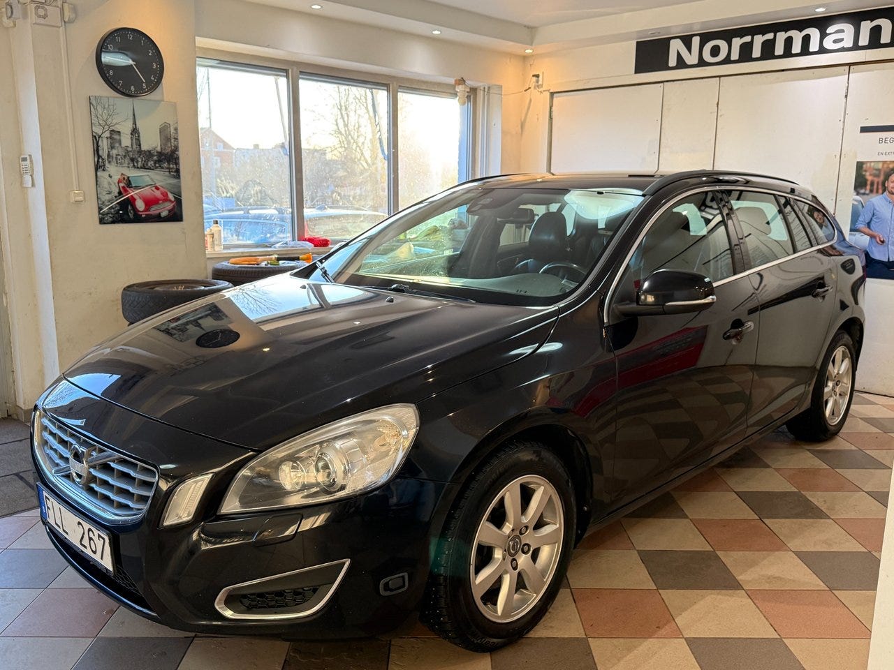 Volvo V60 2013 – bild 1 av 24