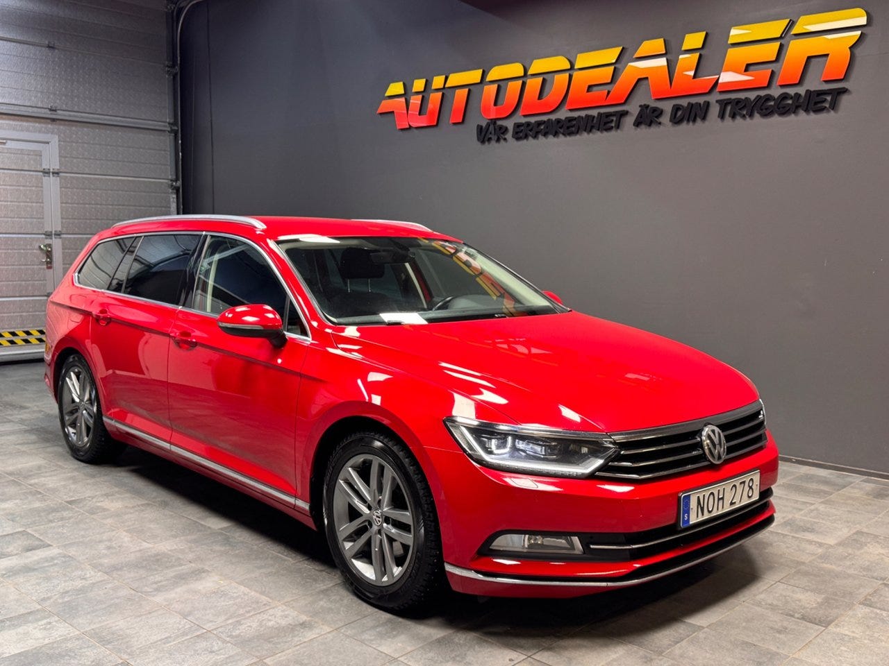Volkswagen Passat 2016 – bild 1 av 16