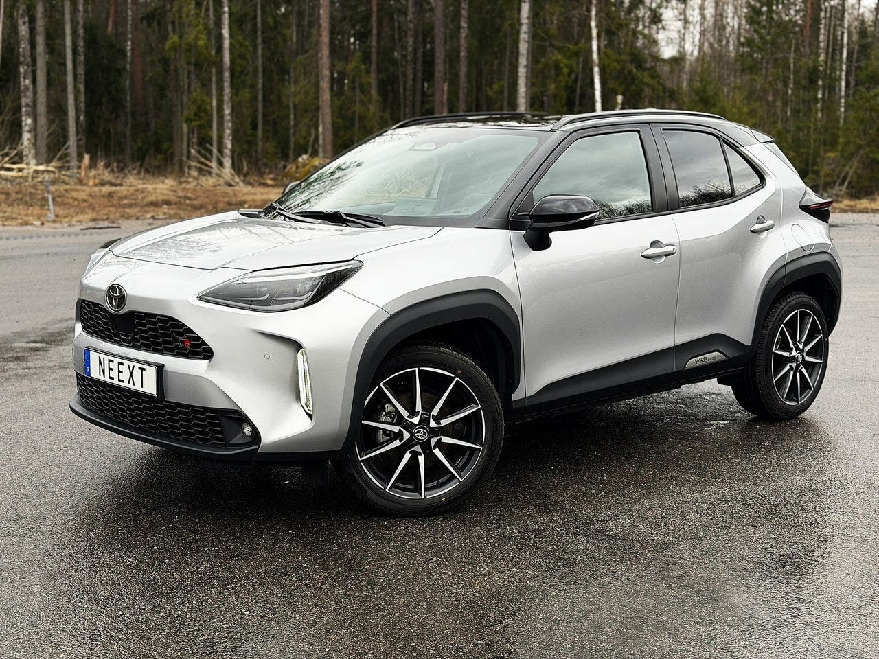 Toyota Yaris Cross 2025 – bild 1 av 24