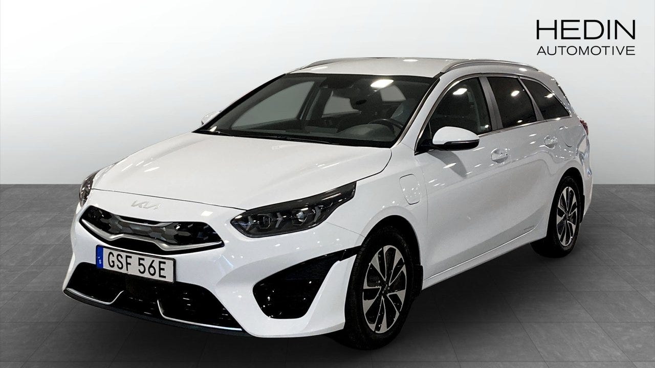 Kia Ceed 2023 – bild 1 av 9