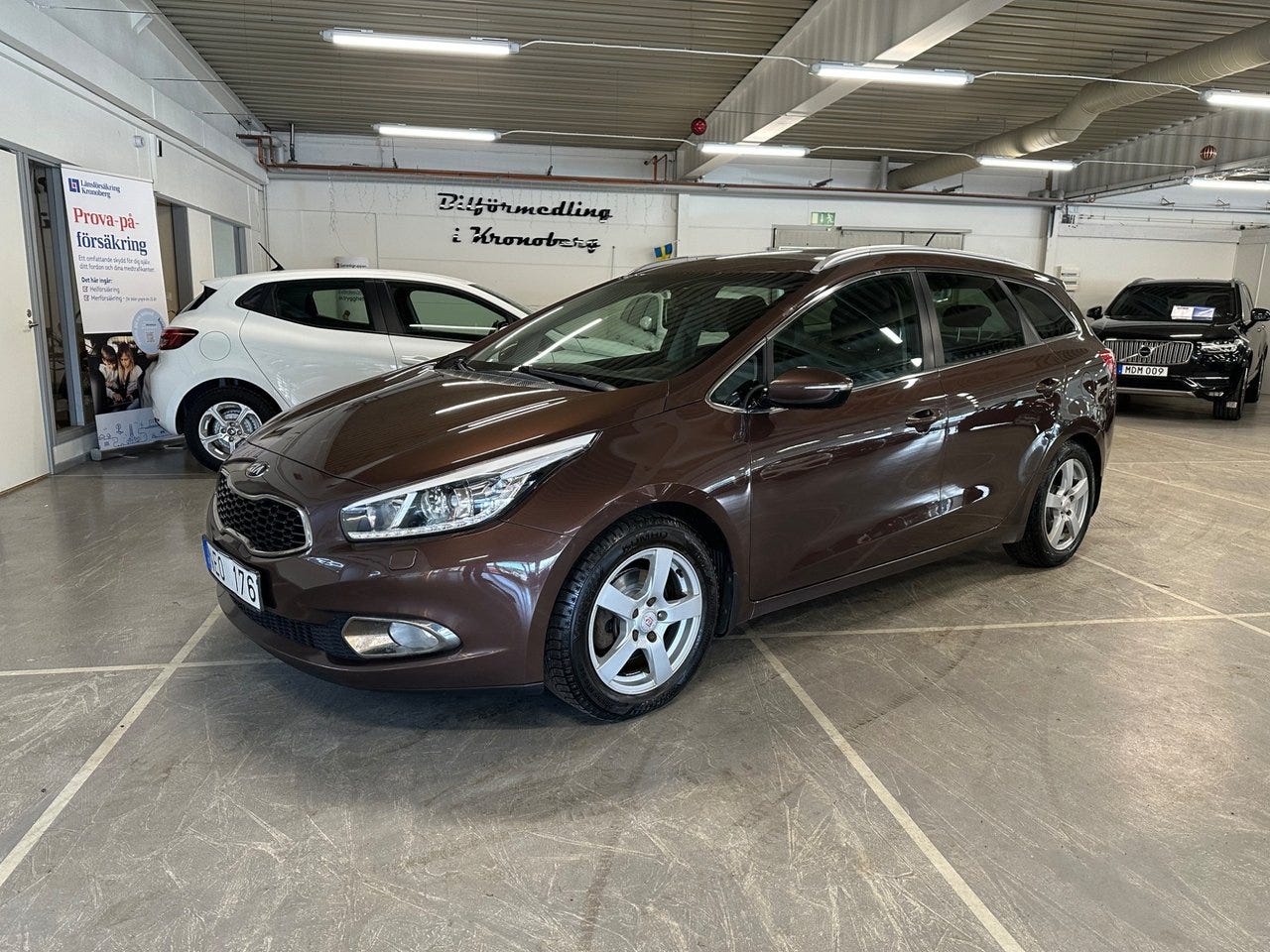 Kia Ceed 2013 – bild 1 av 14