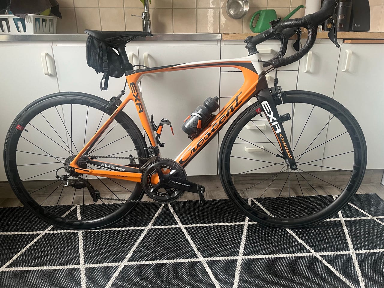 Crescent EXA – toppklassig kolfiberracer – nyskick | Blocket