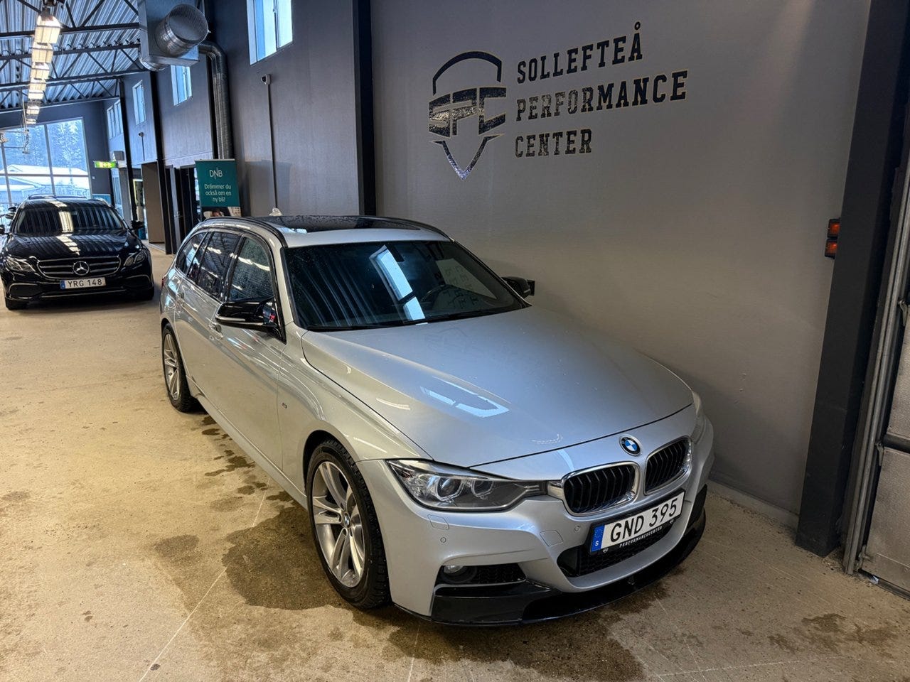 BMW 330d 2015 – bild 1 av 13