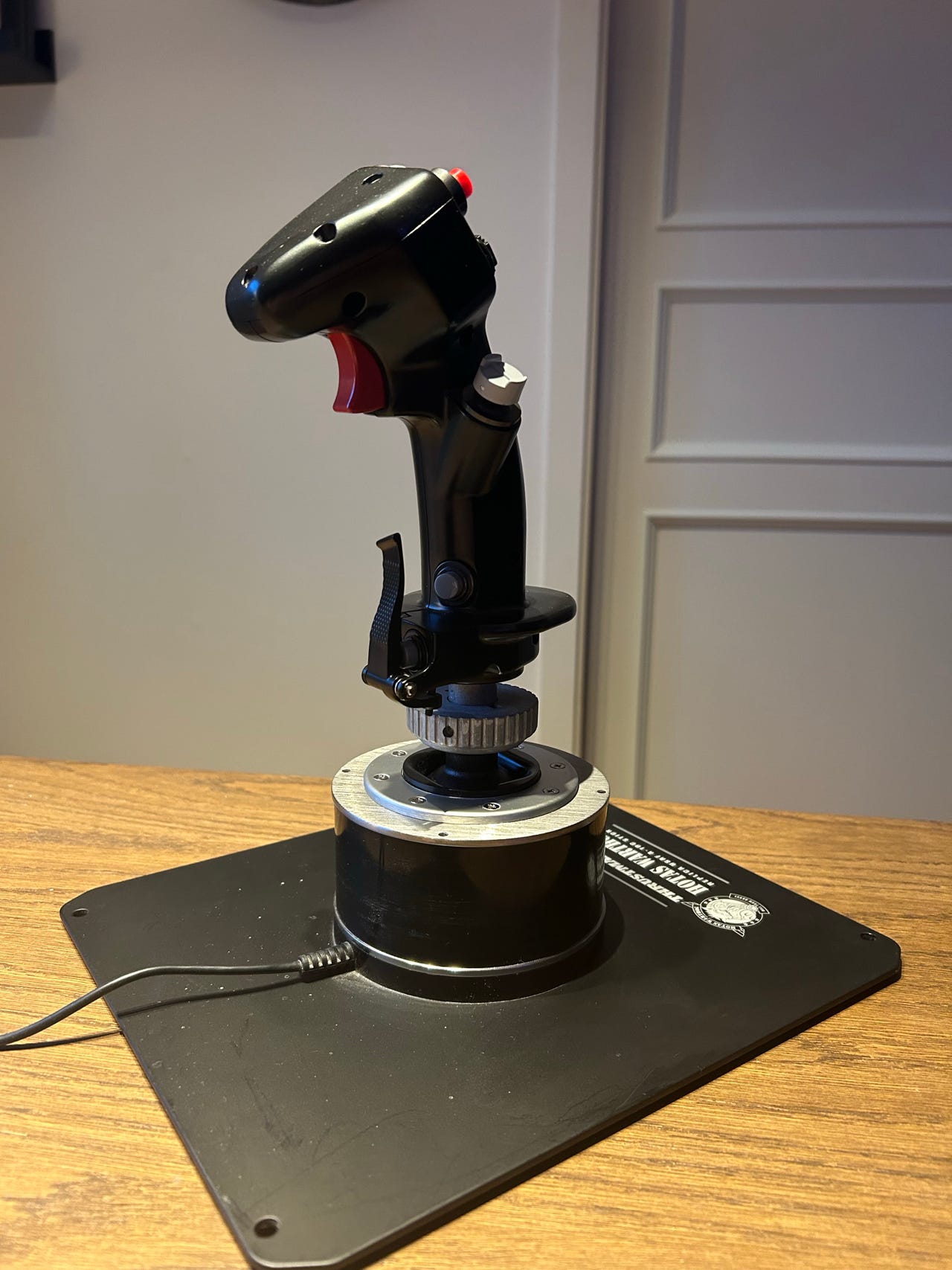 Thrustmaster Hotas Warthog Flight Stick – Joystick Aviateur, Occasion (bon état, Traces)