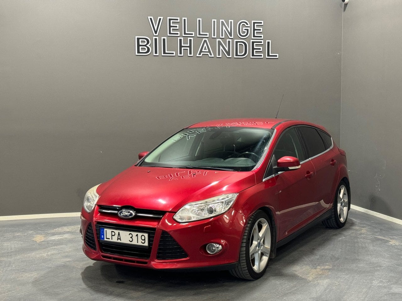 Ford Focus 2011 – bild 1 av 7