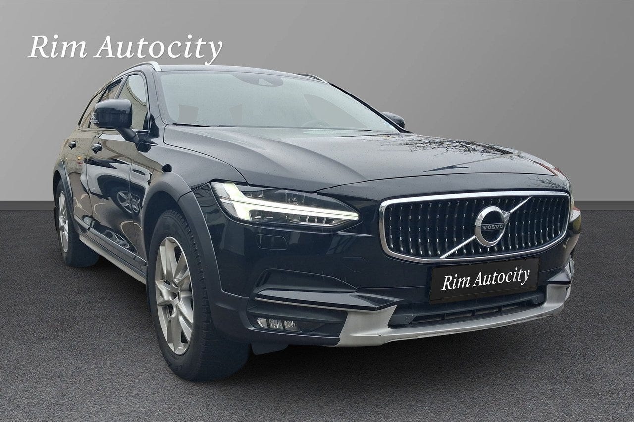 Volvo V90 Cross Country 2018 – bild 1 av 11