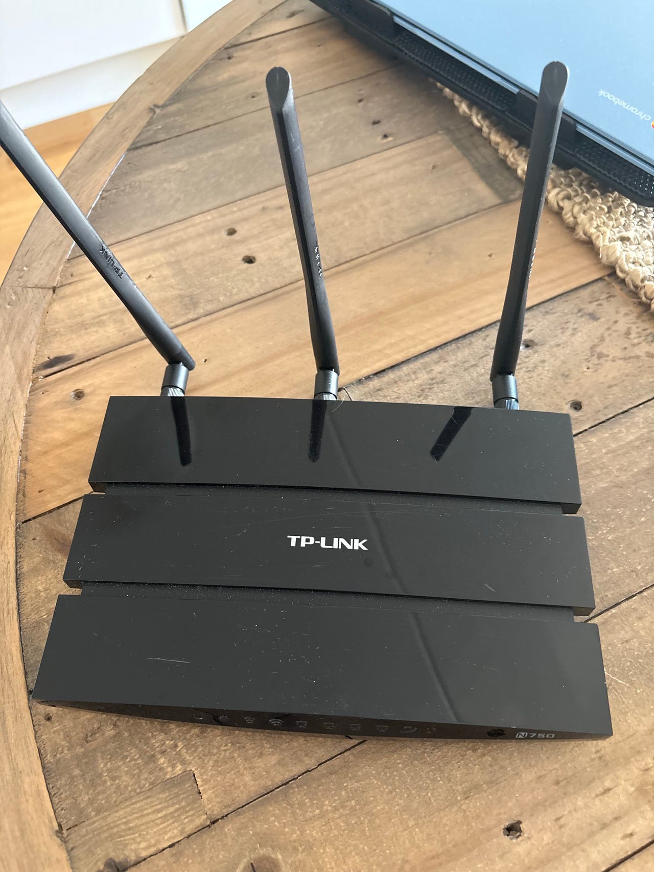 TP-Link router svart | Blocket