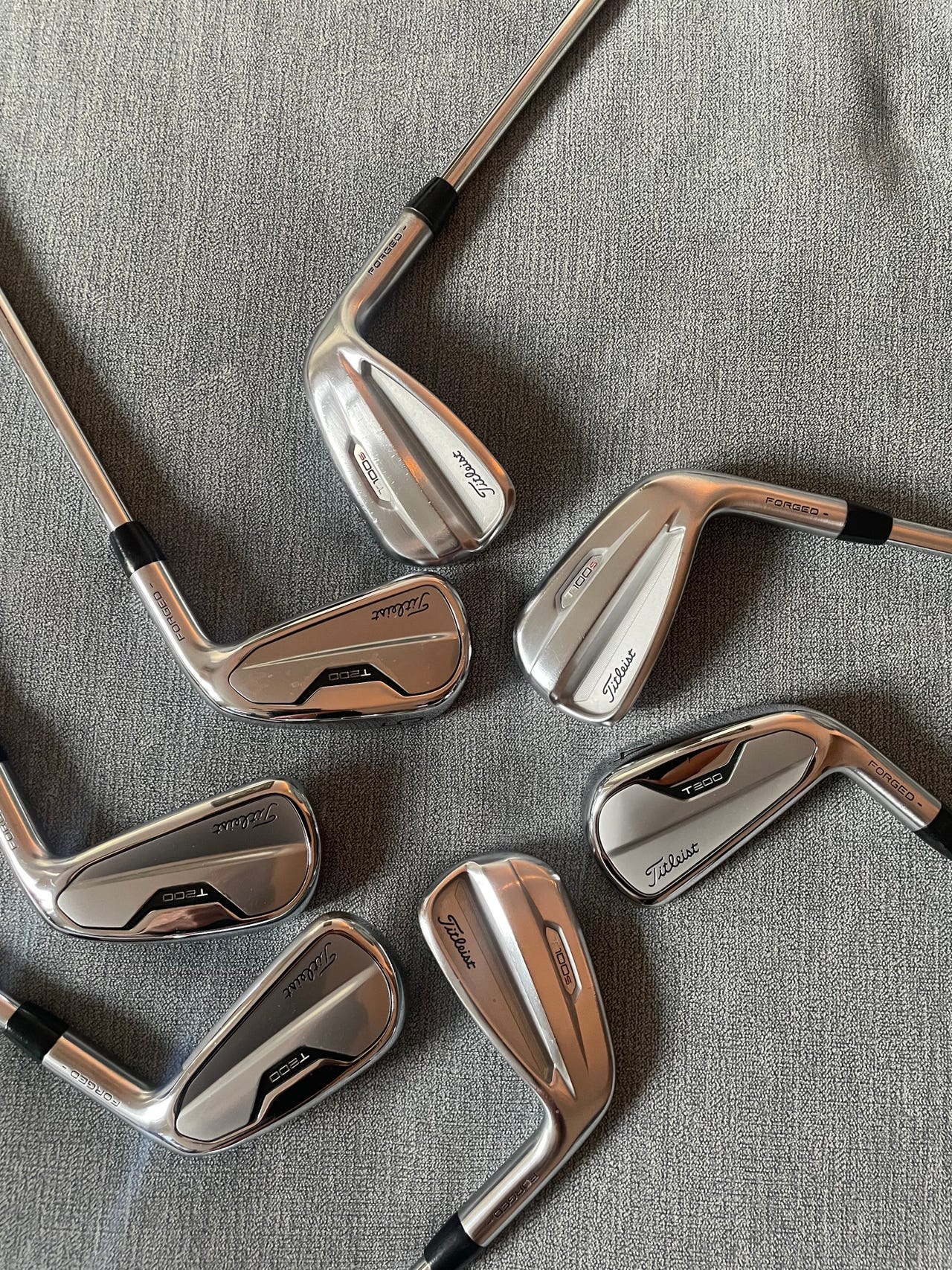 Titleist t100s P-8, t200 7-4. Årsmodell 2021, kombo set