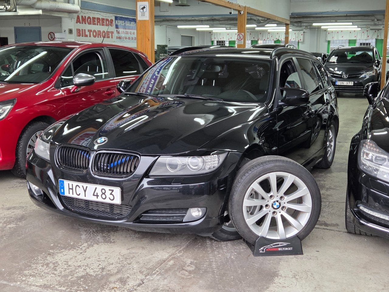 BMW 320 2011 – bild 1 av 15