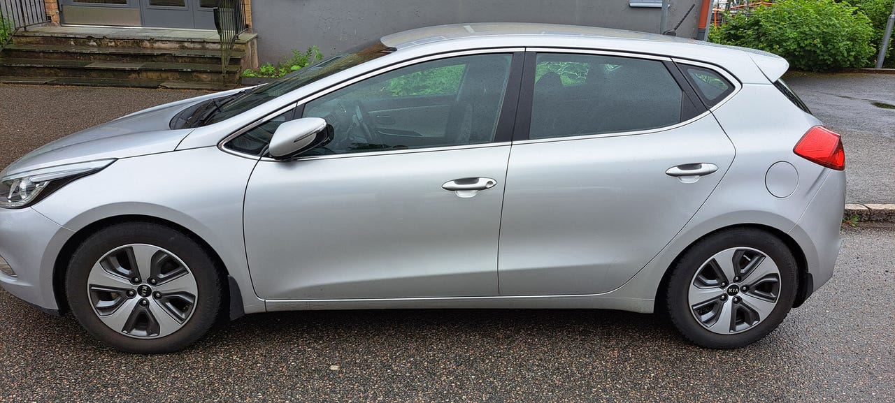 Kia Ceed 2014 – bild 1 av 6