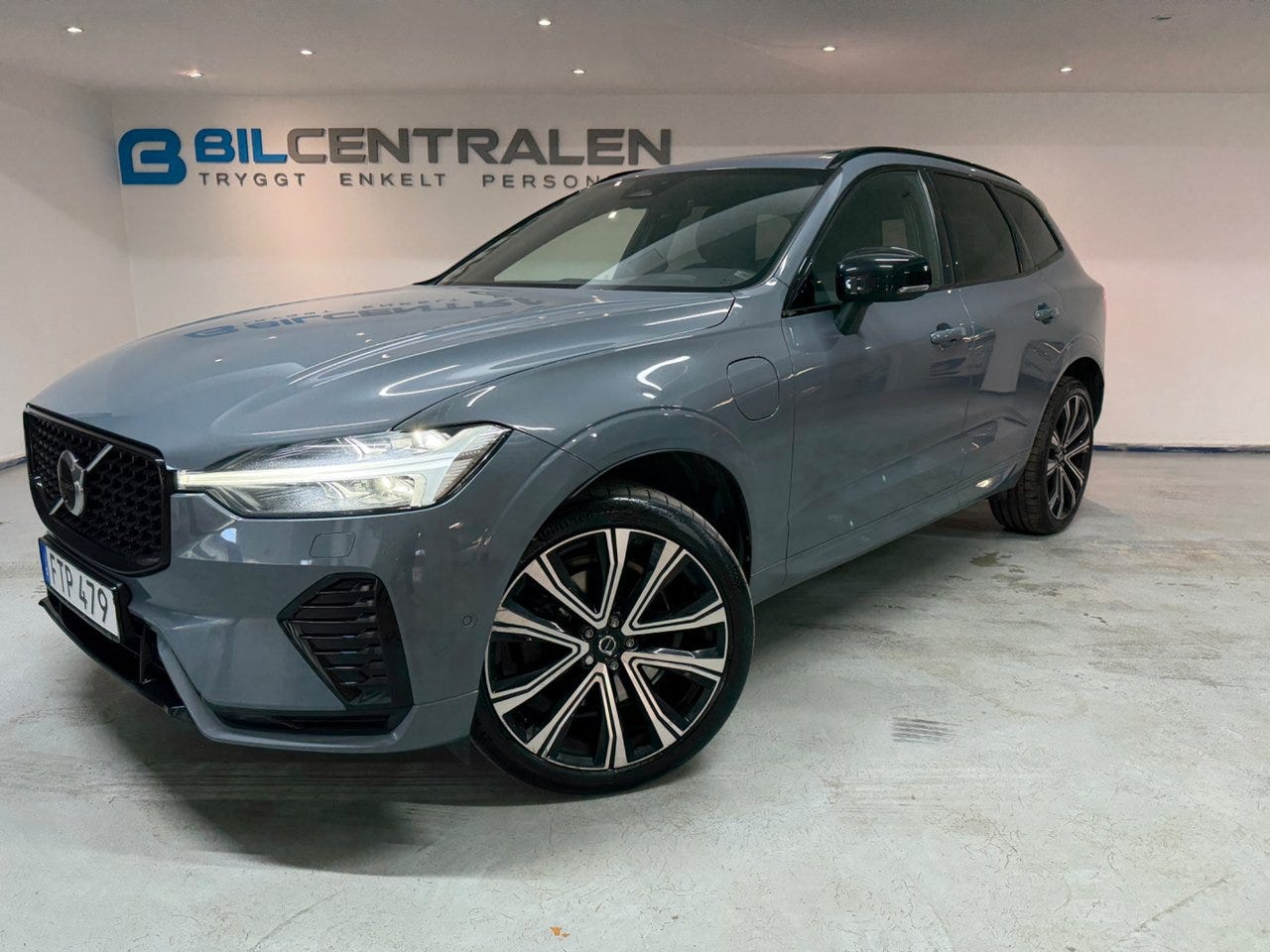 Volvo XC60 2022 – bild 1 av 21