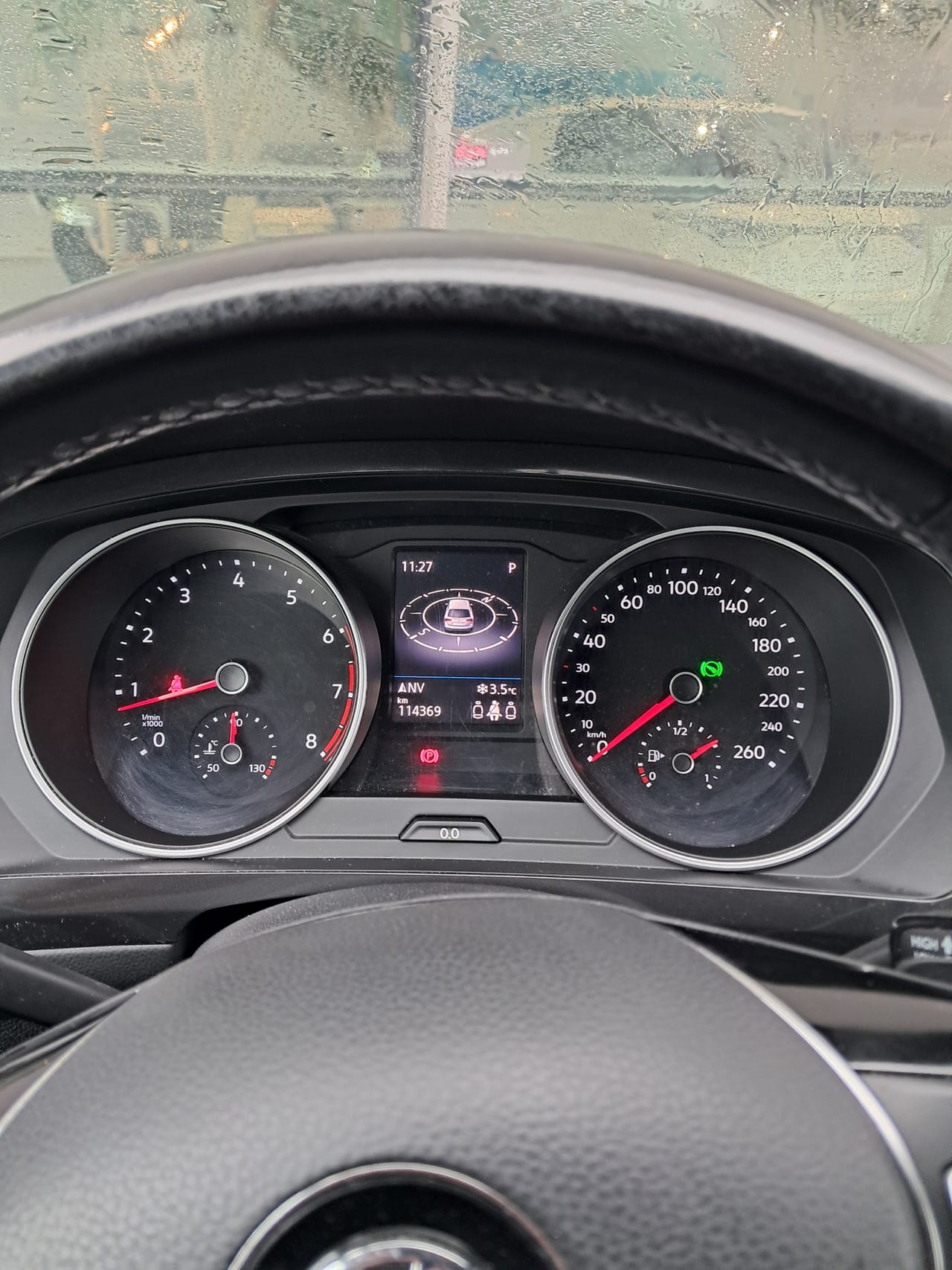Volkswagen Tiguan 2018 – bild 1 av 13