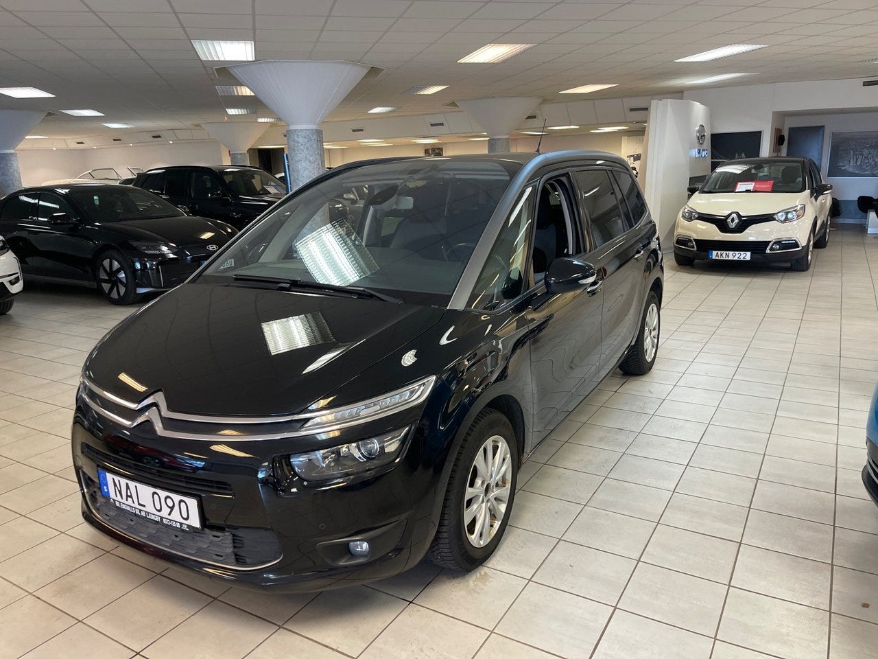 Citroen Grand C4 Picasso 2016 – bild 1 av 9