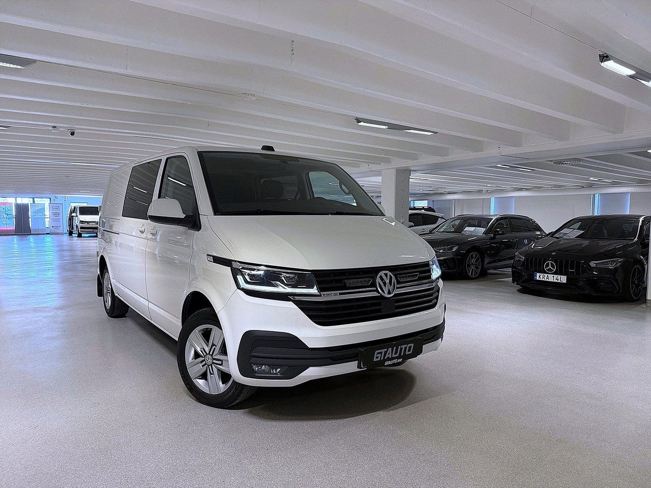 Volkswagen Transporter 2020 – bild 1 av 24
