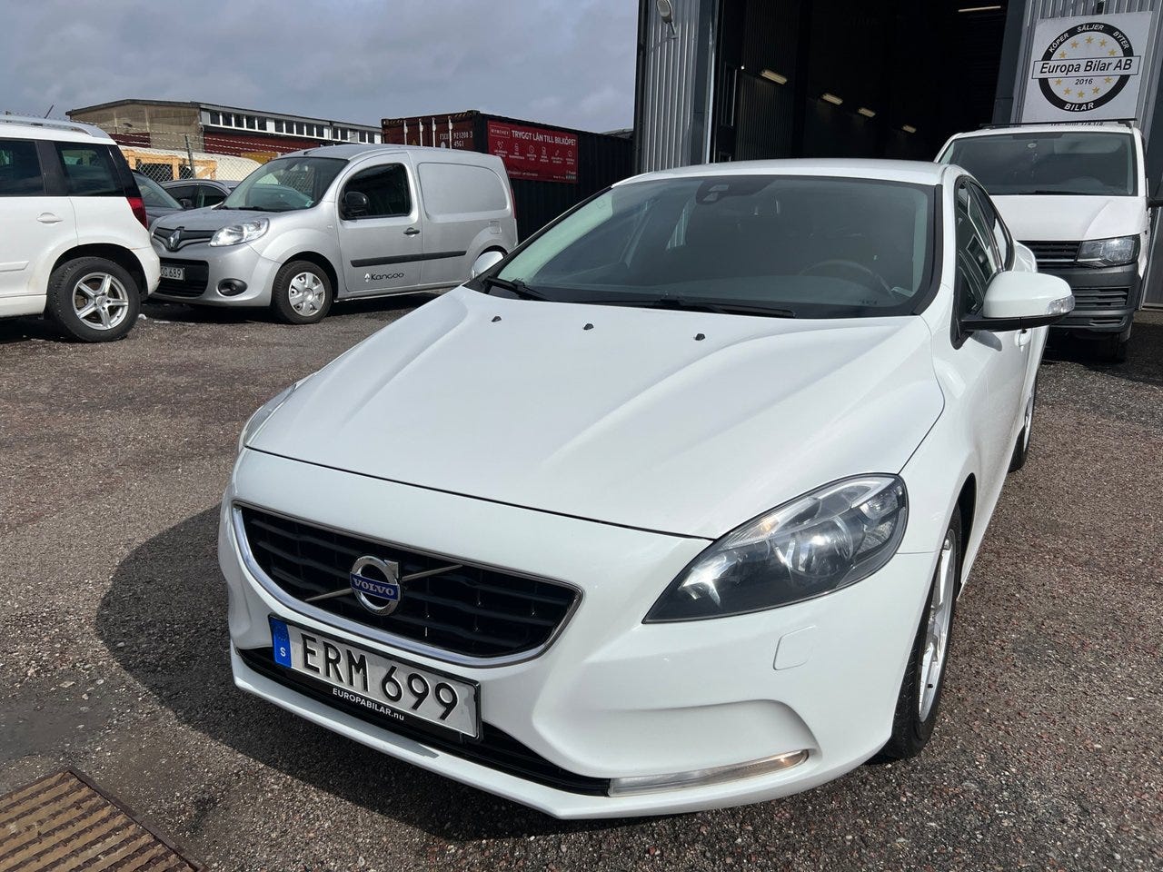 Volvo V40 2015 – bild 1 av 20