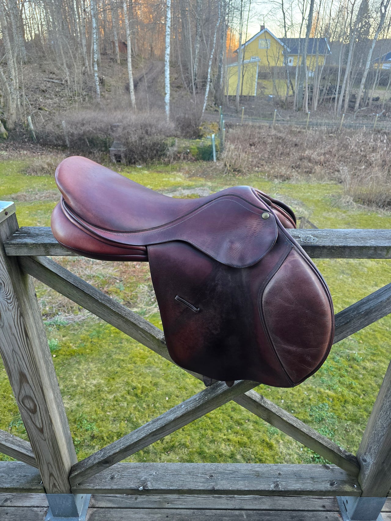 Bates hoppsadel 17,5 normal | Blocket