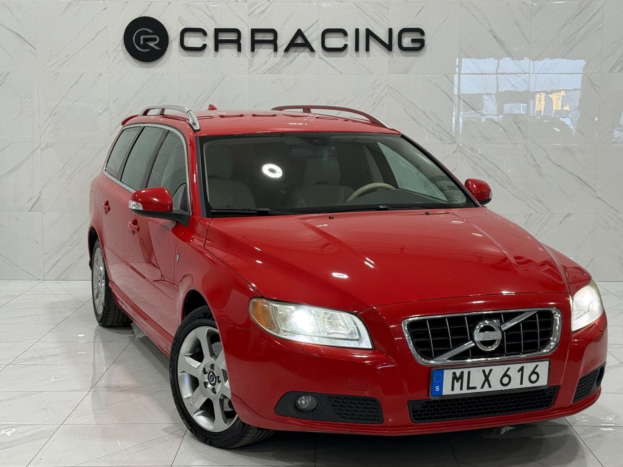 Volvo V70 2010 – bild 1 av 18