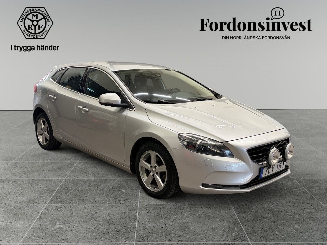 Volvo V40 2016 – bild 1 av 18