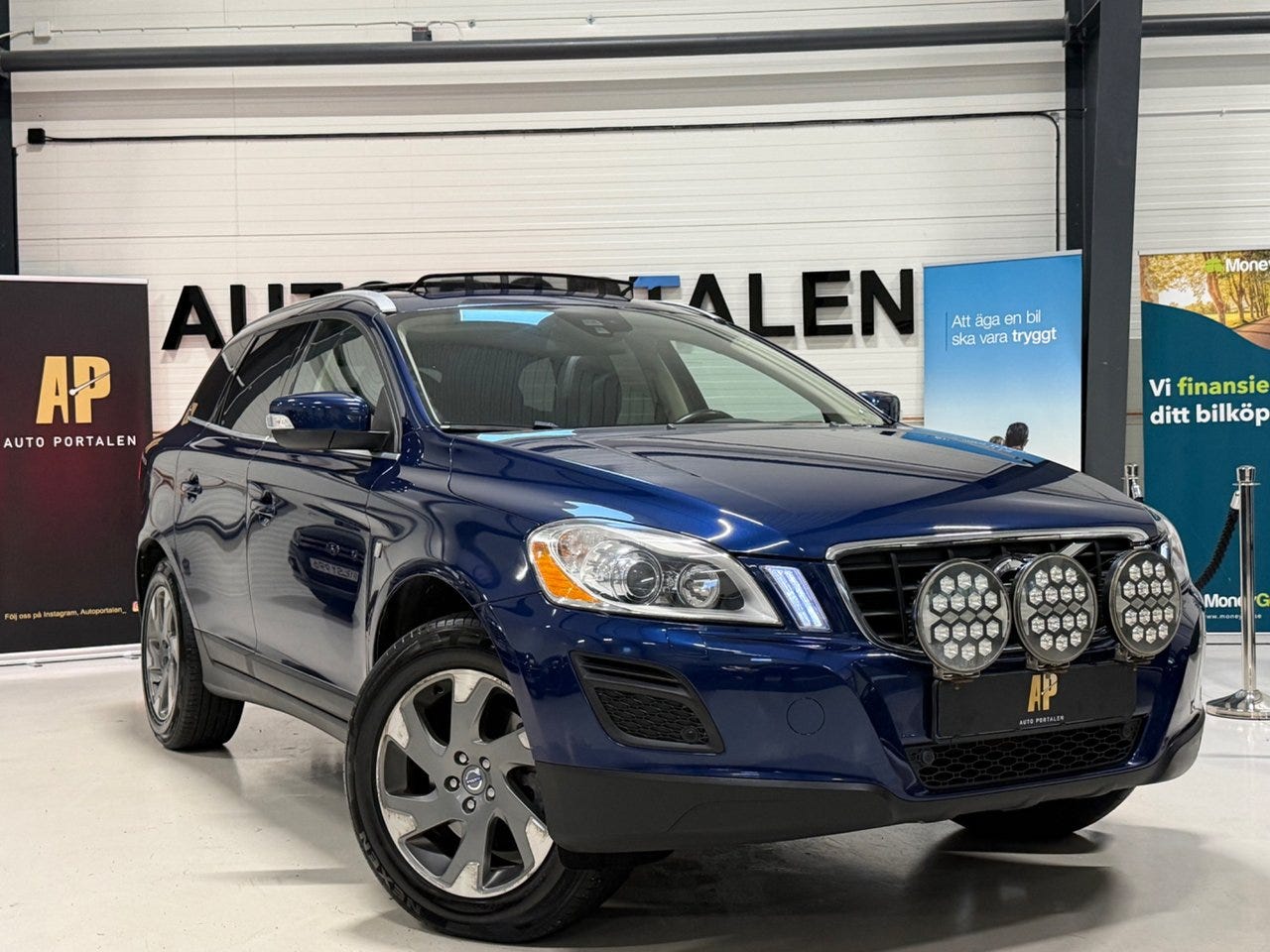 Volvo XC60 2012 – bild 1 av 18