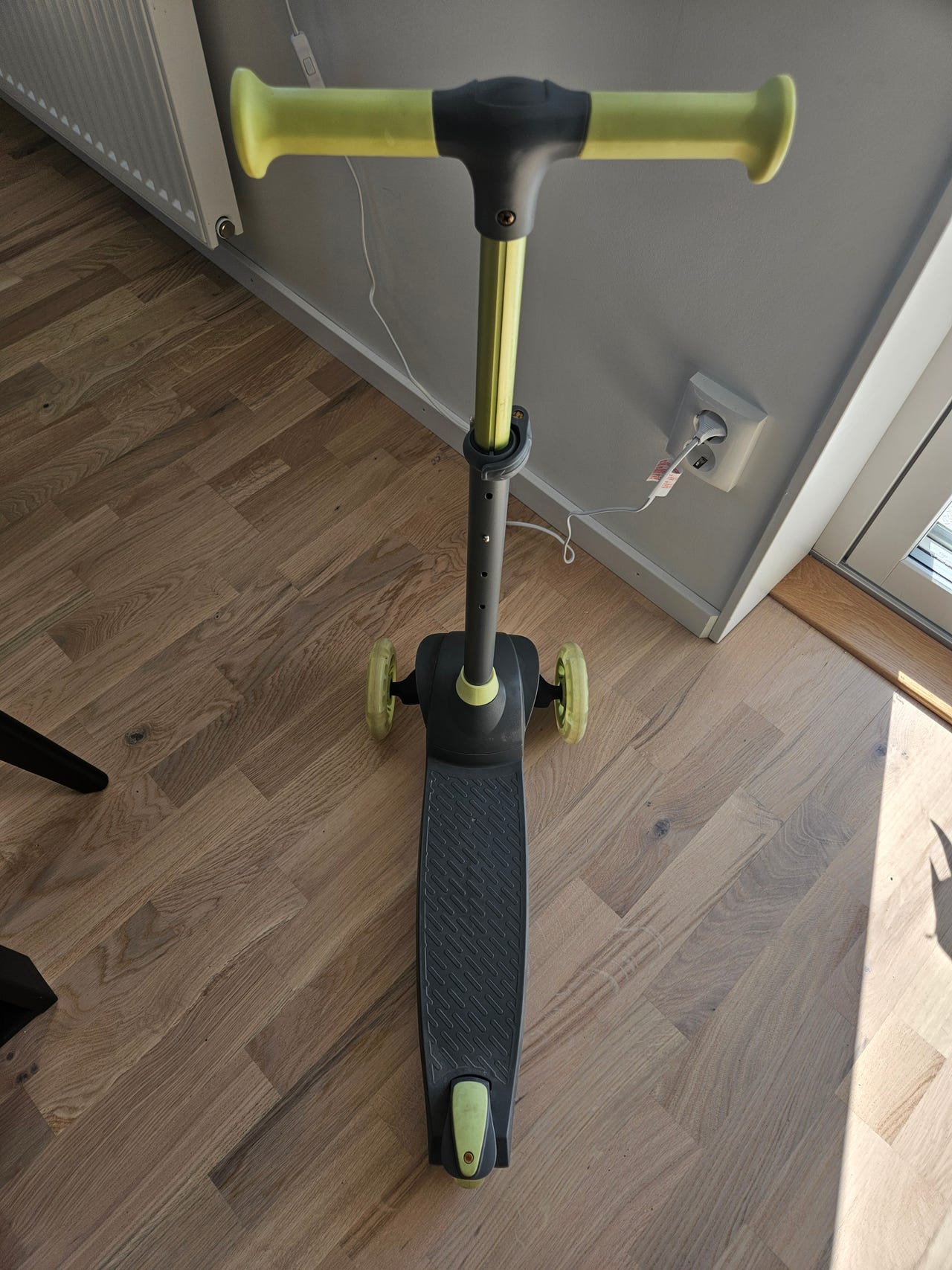 Lionelo Luca Kinderstep - Wit kopen