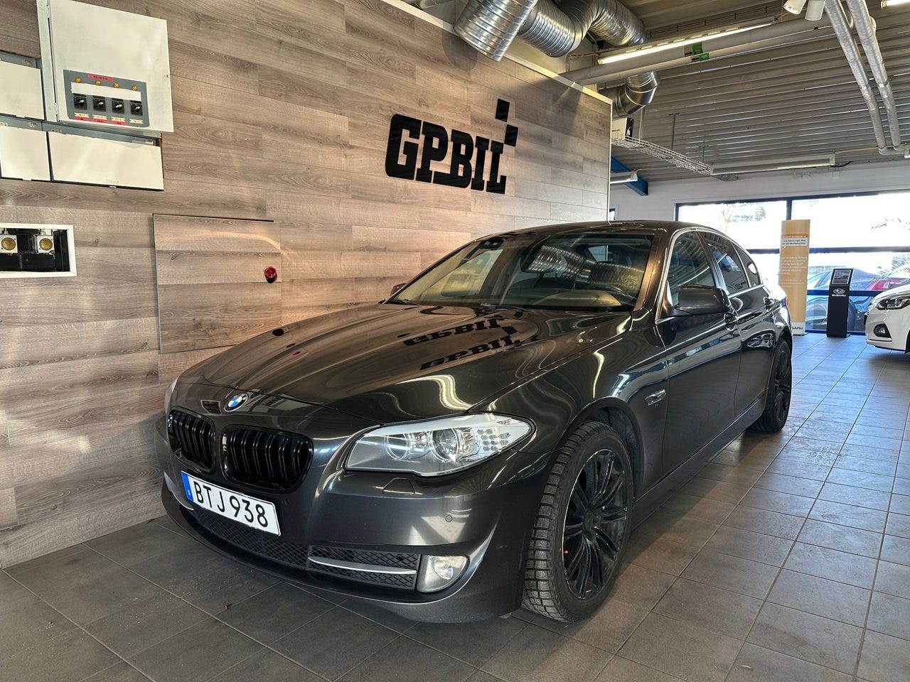 BMW 525d 2010 – bild 1 av 20