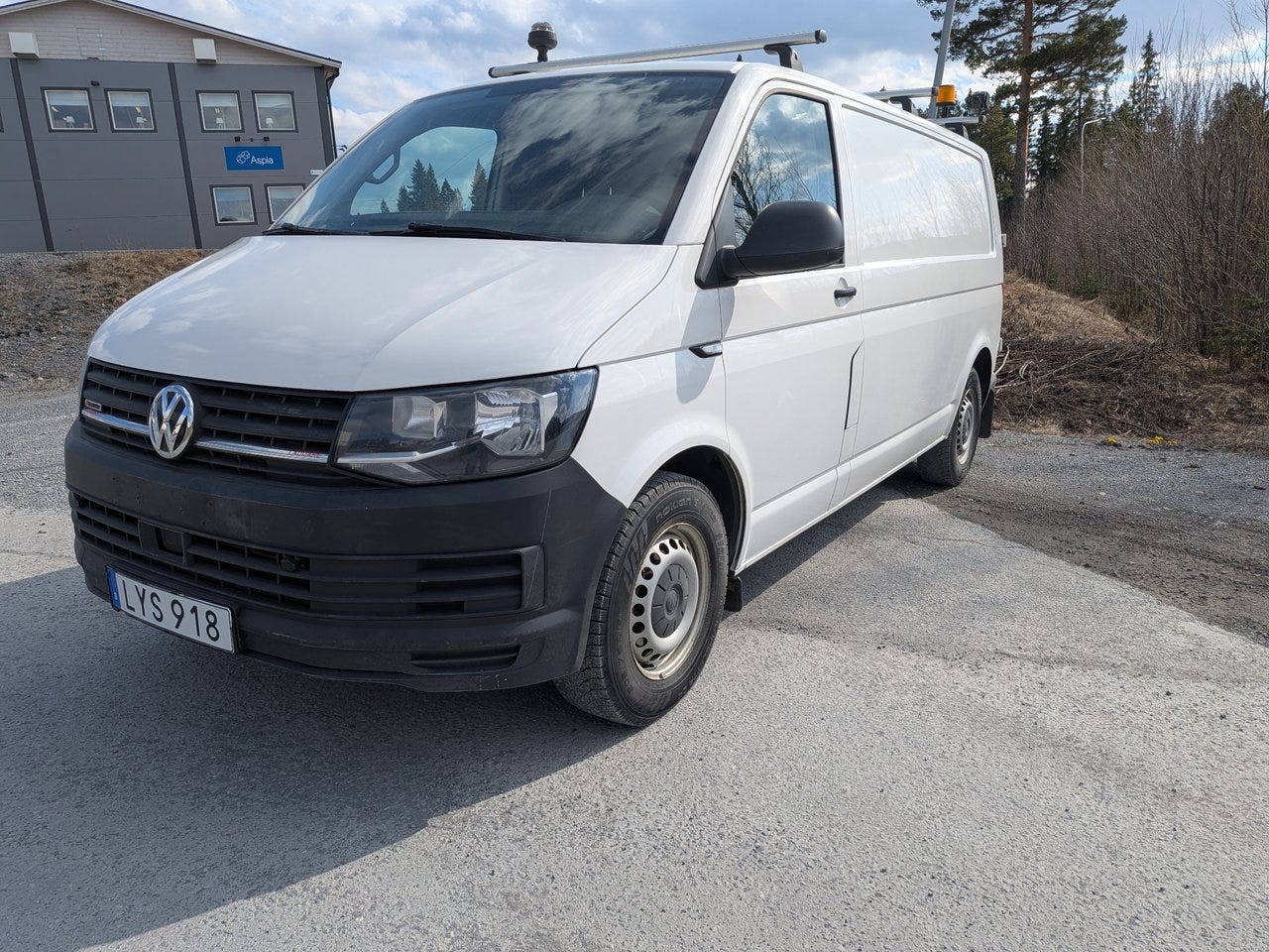 Volkswagen Transporter 2018 – bild 1 av 20
