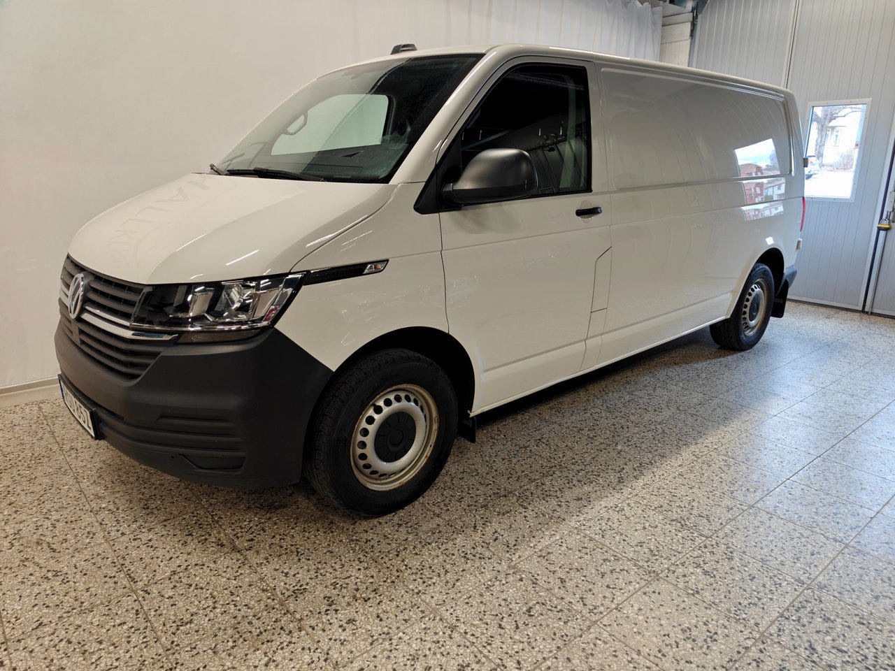 Volkswagen Transporter 2020 – bild 1 av 16