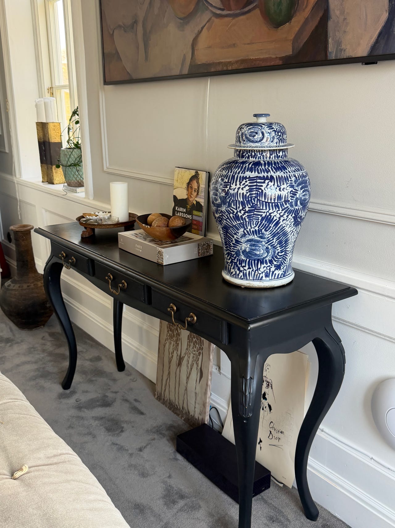 Sideboard i svartmålat trä | Blocket