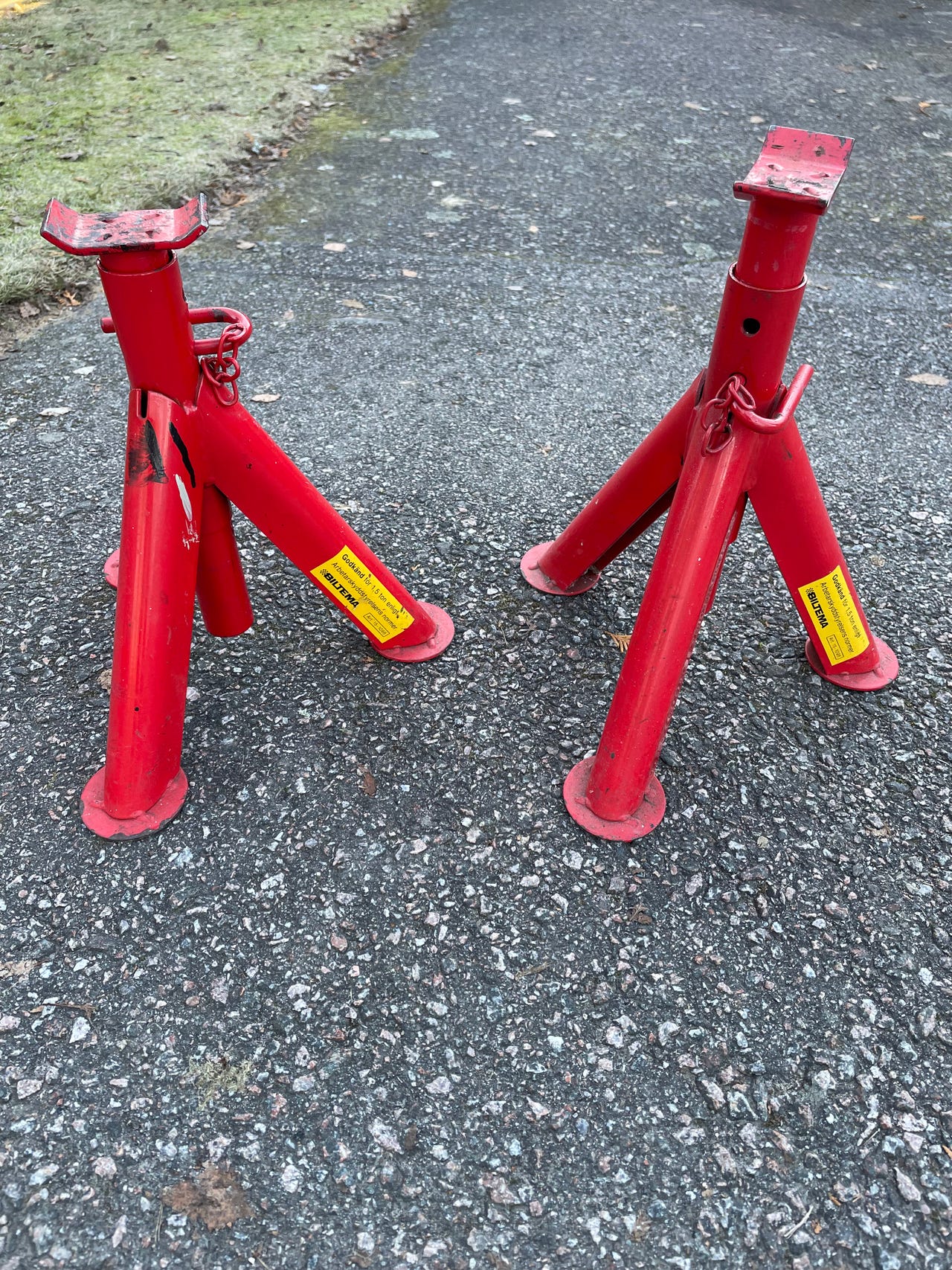Pallbockar Biltema 1,5 ton röd stål | Blocket