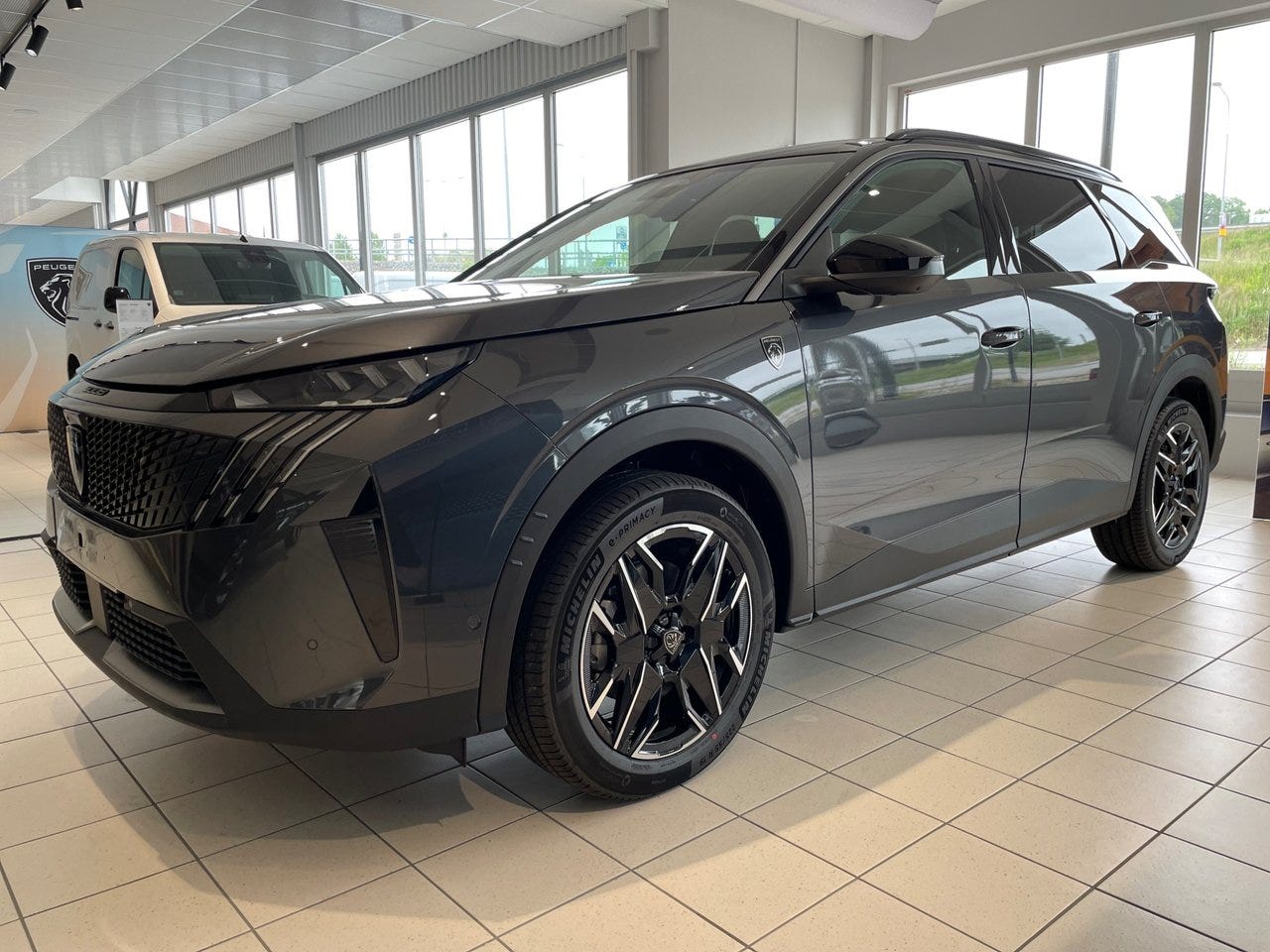 Peugeot 5008 2025 – bild 1 av 8