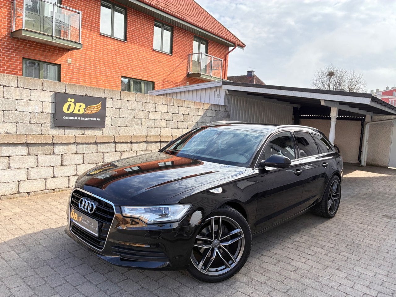 Audi A6 2014 – bild 1 av 24