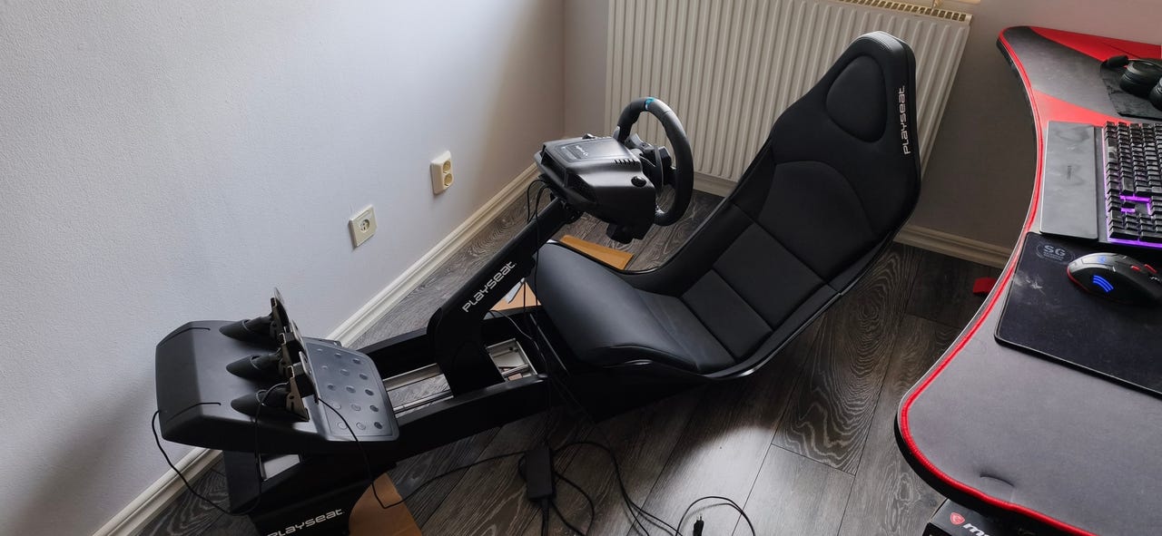 Playseat F1 racingsäte med G29 ratt och pedaler för Playstation 4-5 ...