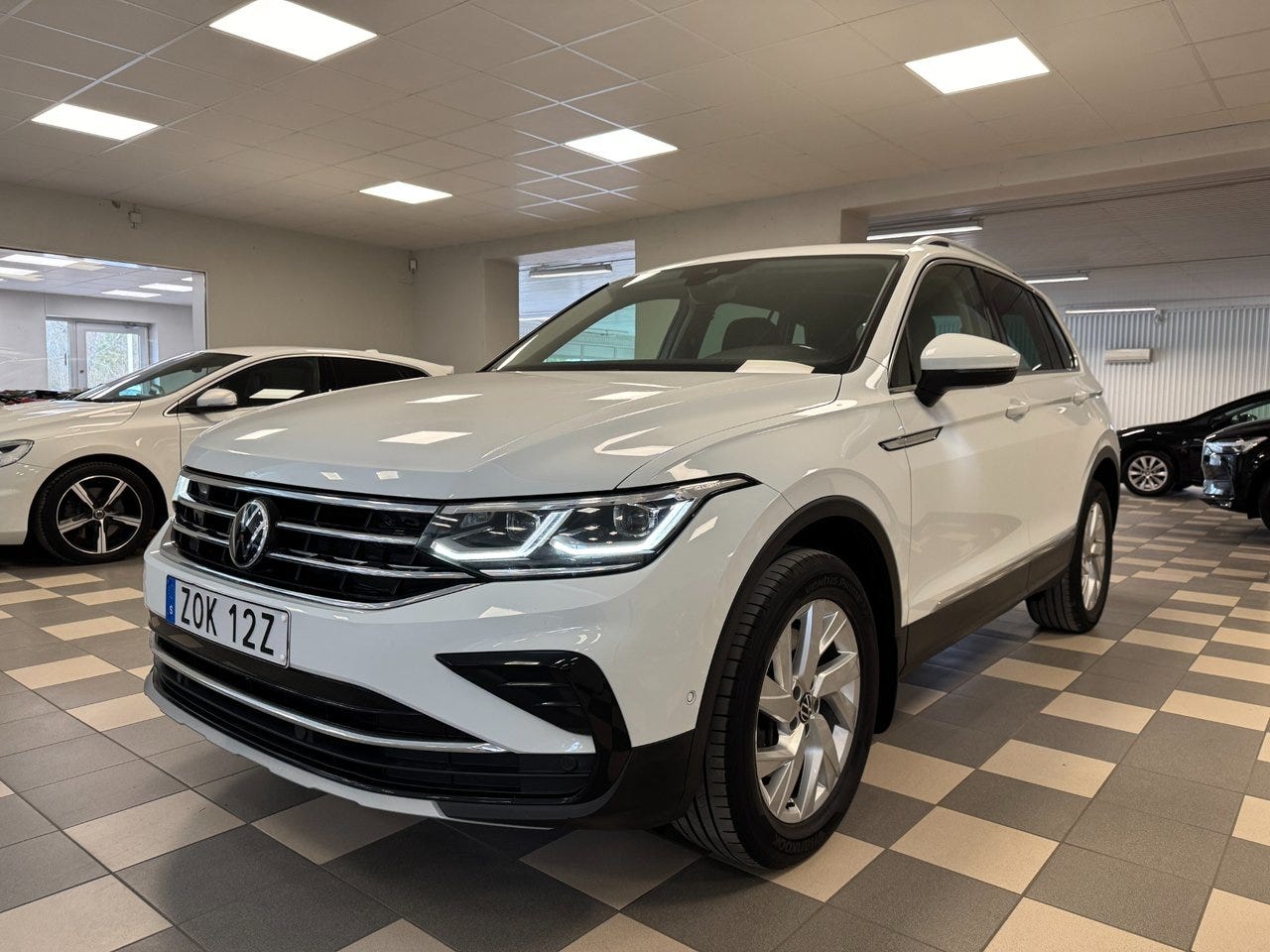 Volkswagen Tiguan 2021 – bild 1 av 17