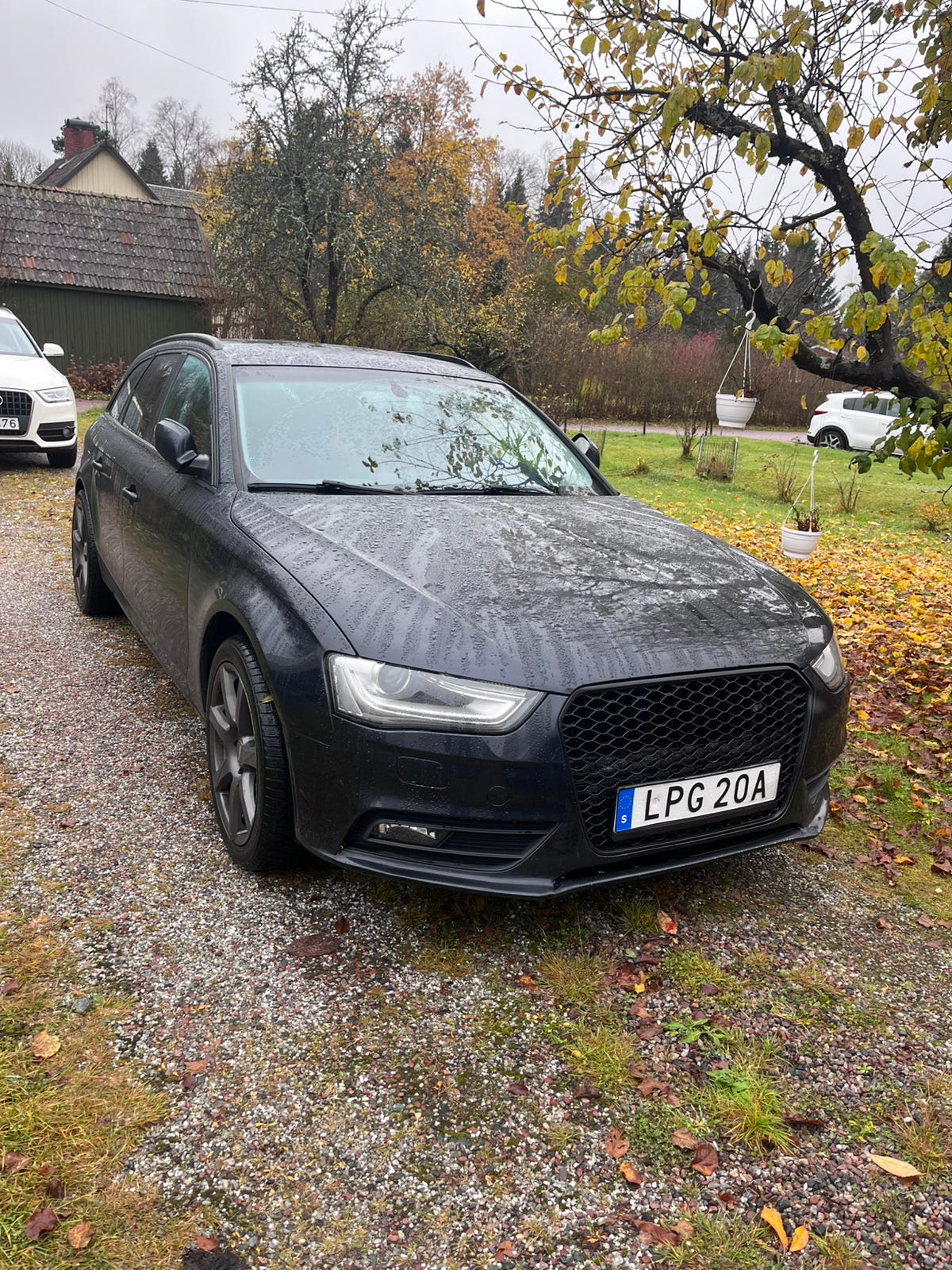 Audi A4 2015 – bild 1 av 19