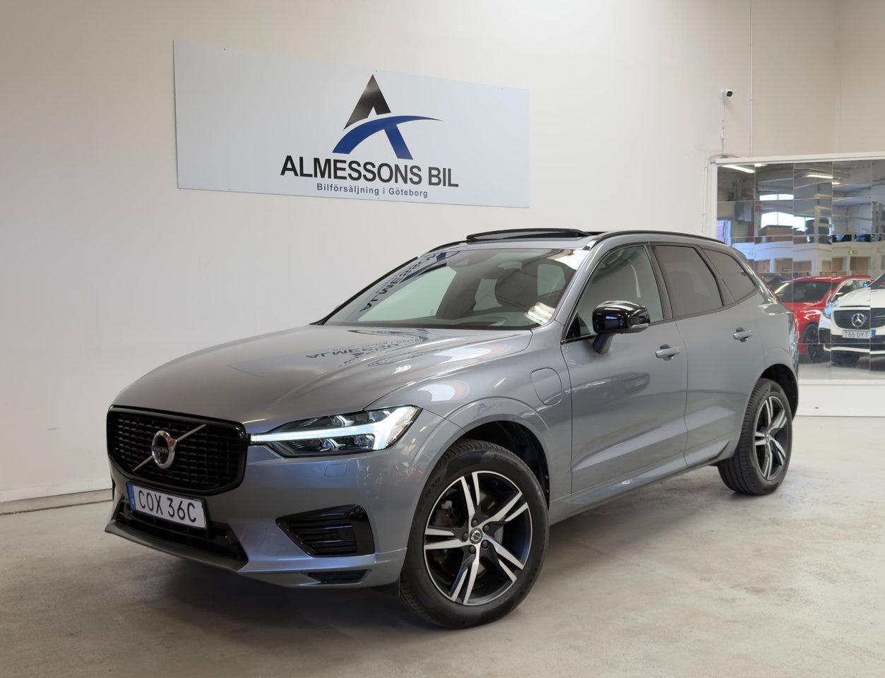 Volvo XC60 2021 – bild 1 av 10