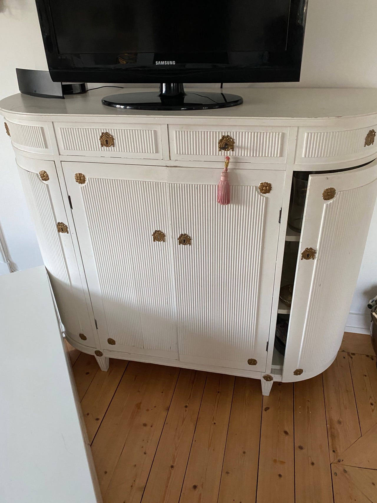 Gustaviansk sideboard | Blocket