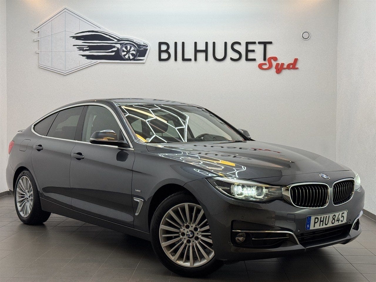 BMW 320 2017 – bild 1 av 22