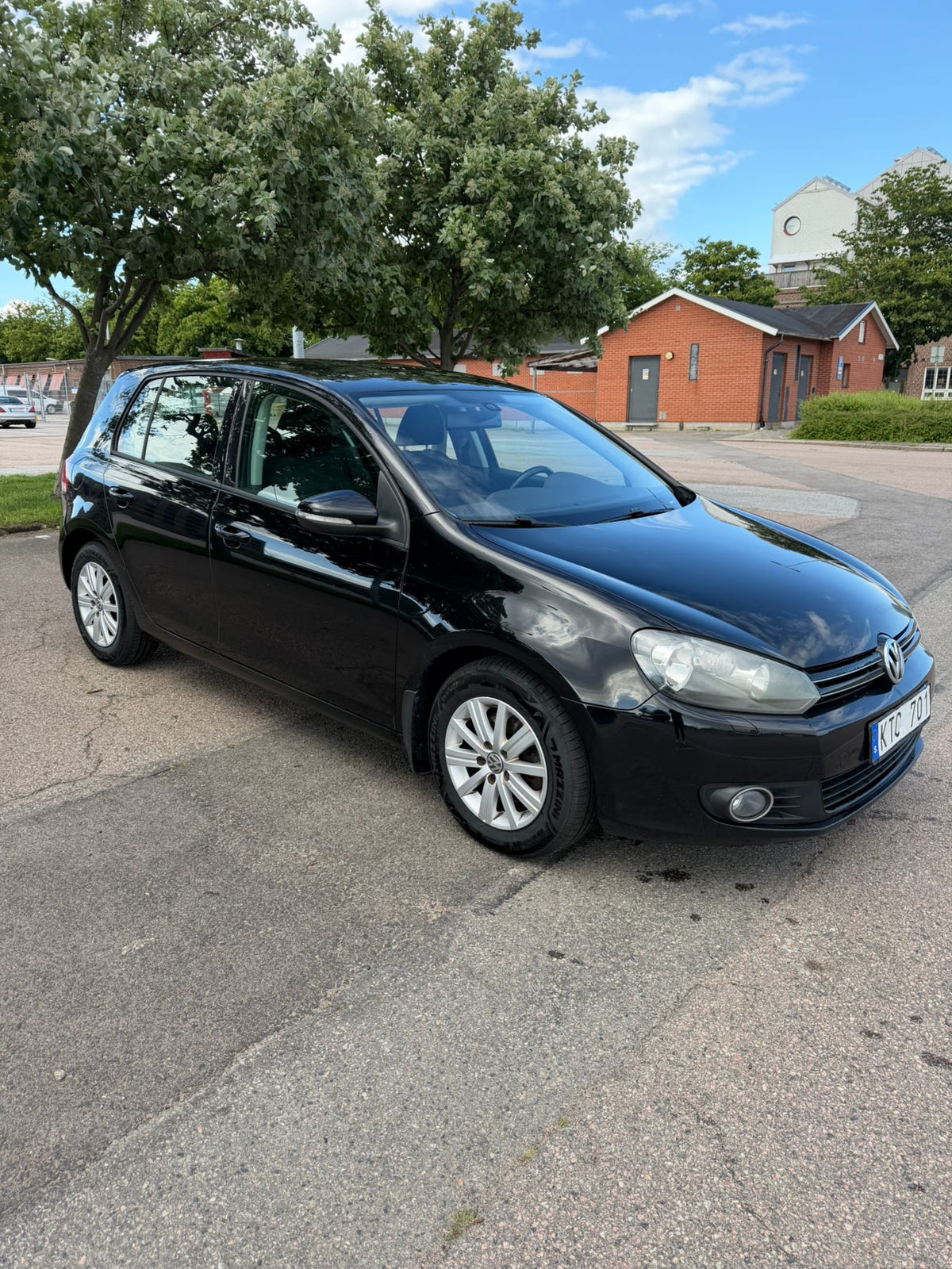 Volkswagen Golf VI 2011 – bild 1 av 5