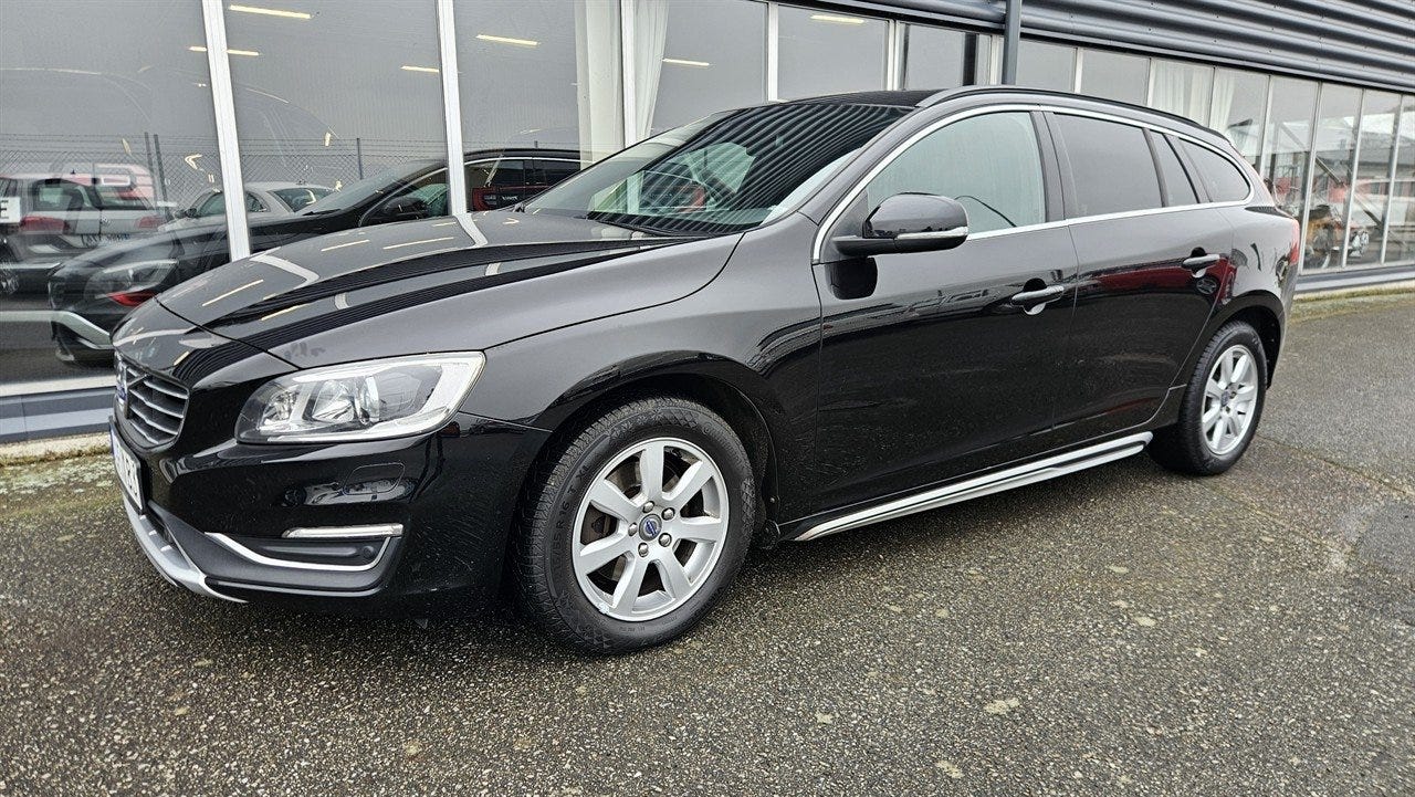 Volvo V60 2016 – bild 1 av 24