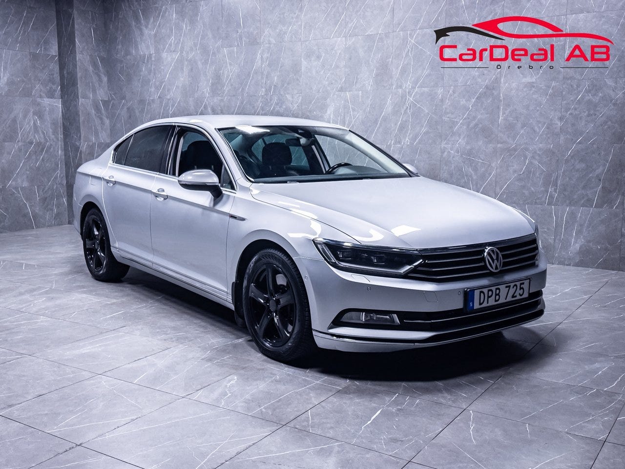 Volkswagen Passat 2015 – bild 1 av 24