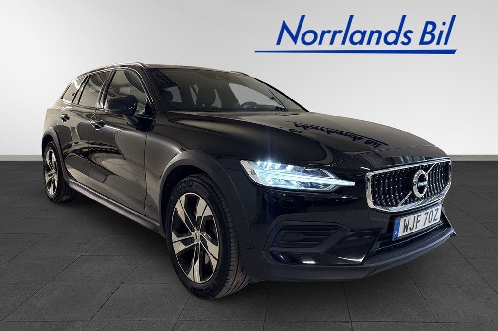 Volvo V60 Cross Country 2022 – bild 1 av 9