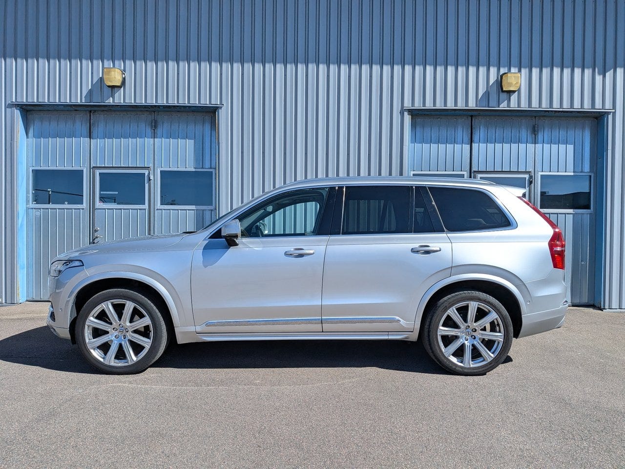 Volvo XC90 2016 – bild 1 av 17