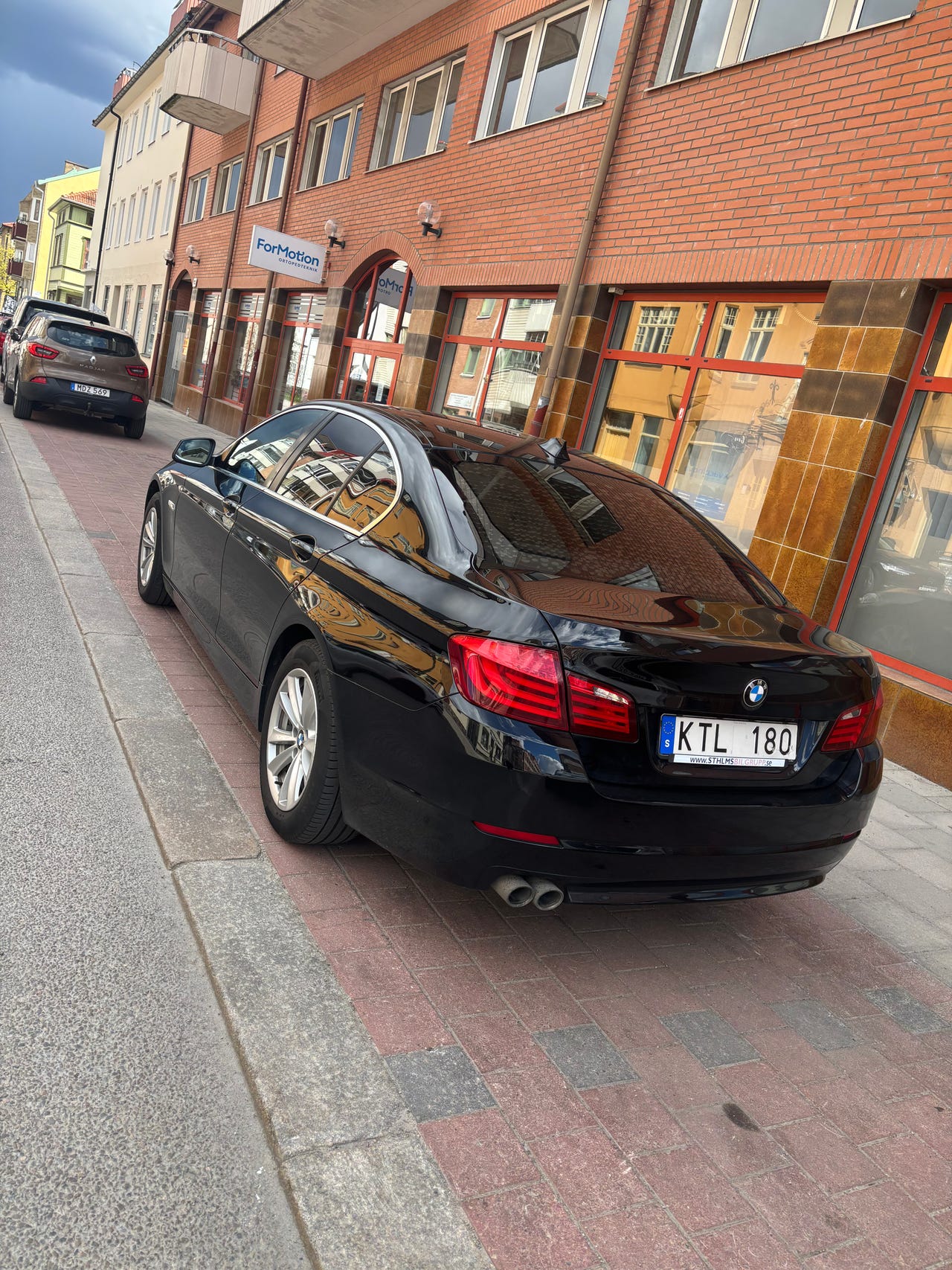 BMW 520d 2010 – bild 1 av 6