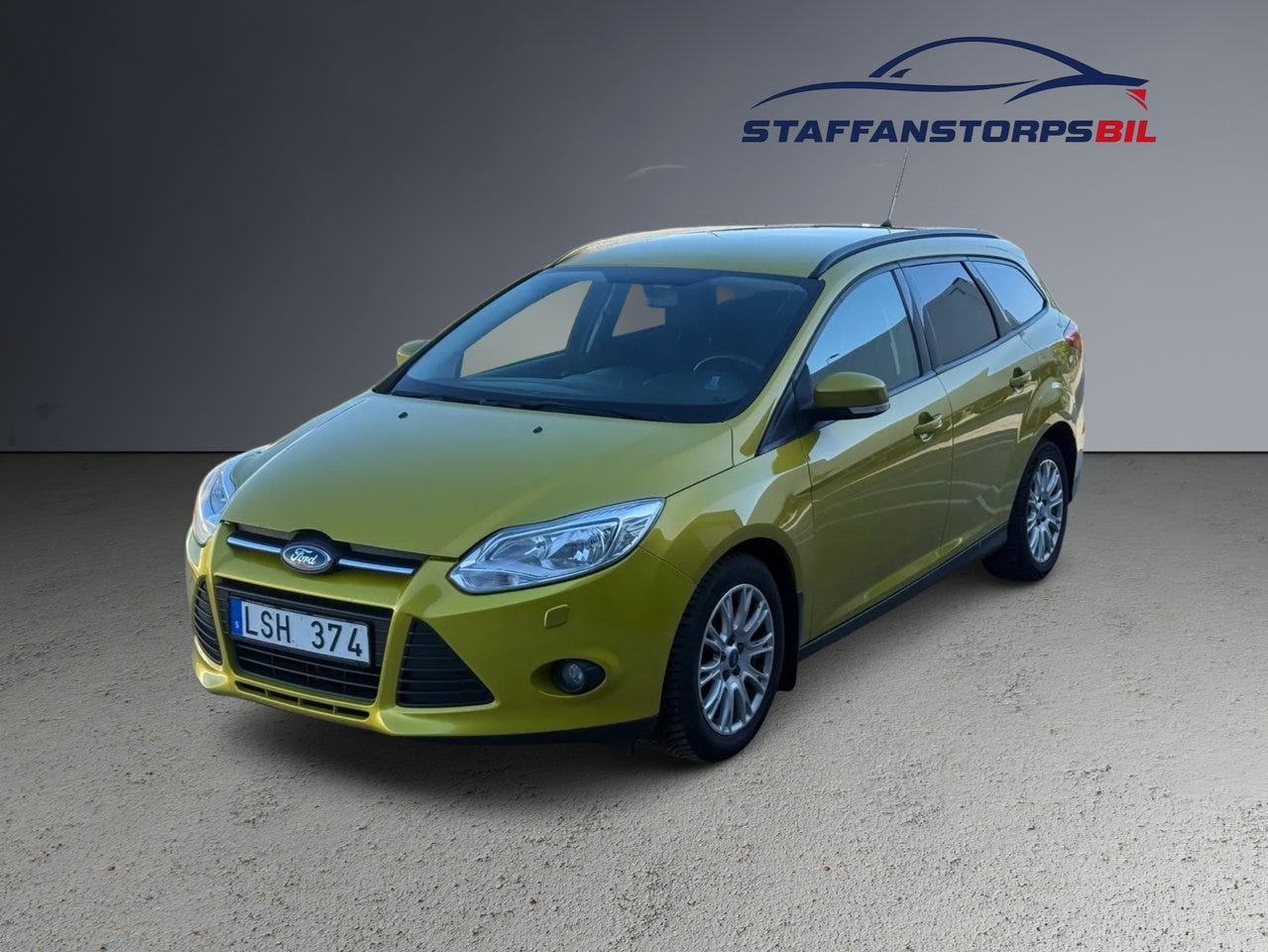Ford Focus 2011 – bild 1 av 13