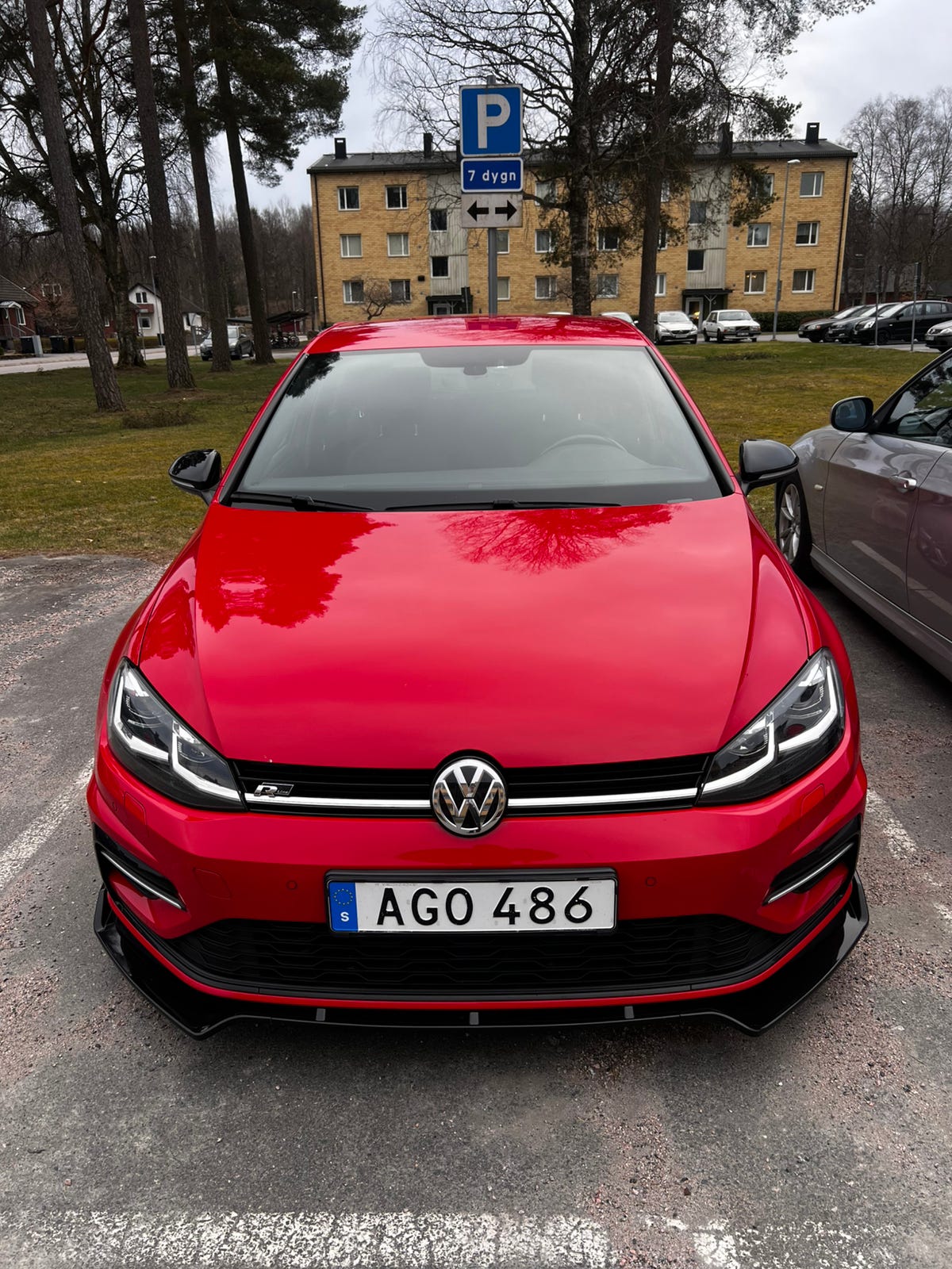 Volkswagen Golf VII 2018 – bild 1 av 9