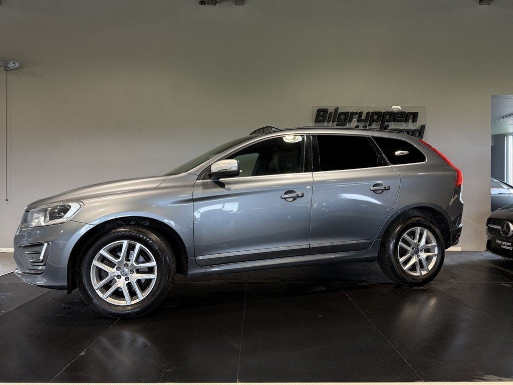 Volvo XC60 2017 – bild 1 av 24