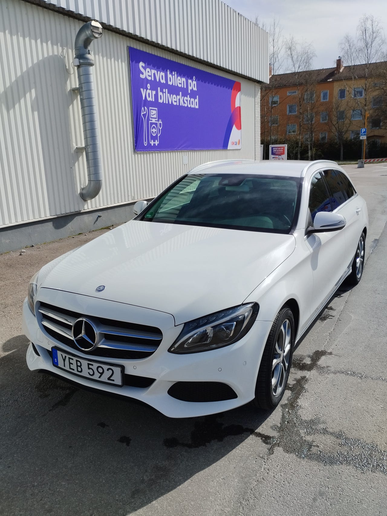 Mercedes-Benz C200 2016 – bild 1 av 9