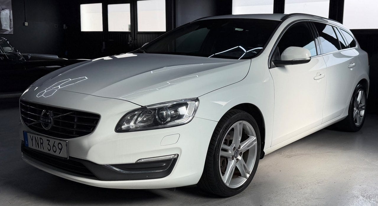 Volvo V60 2018 – bild 1 av 14