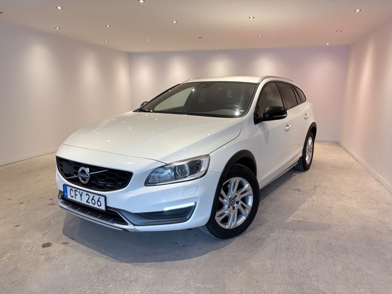 Volvo V60 Cross Country 2016 – bild 1 av 15