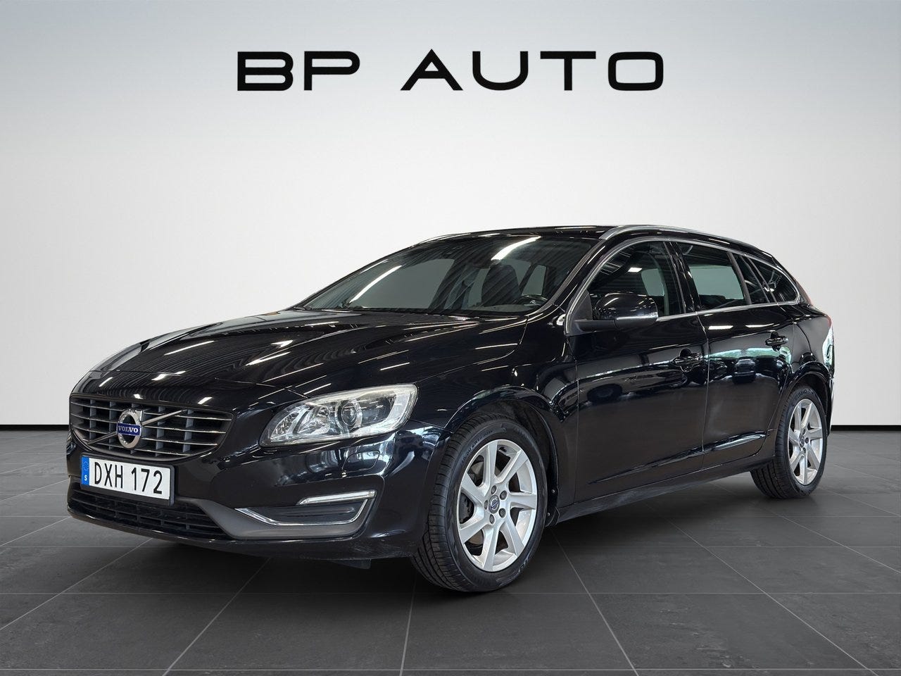 Volvo V60 2015 – bild 1 av 24